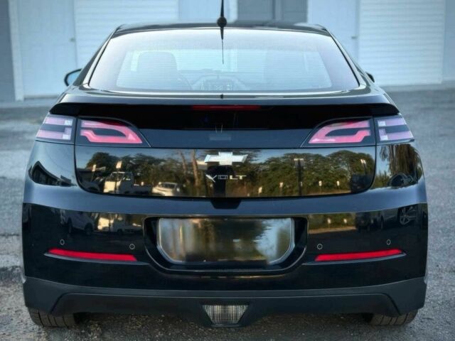 Черный Шевроле Вольт, объемом двигателя 1.4 л и пробегом 88 тыс. км за 2000 $, фото 3 на Automoto.ua