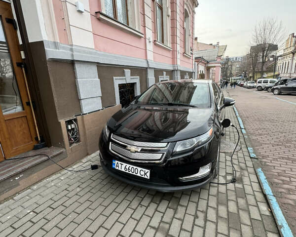 Черный Шевроле Вольт, объемом двигателя 1.4 л и пробегом 150 тыс. км за 13500 $, фото 2 на Automoto.ua