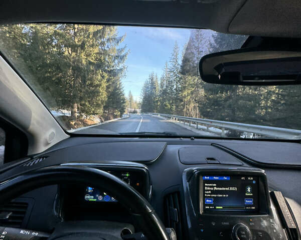 Черный Шевроле Вольт, объемом двигателя 1.4 л и пробегом 150 тыс. км за 13500 $, фото 3 на Automoto.ua