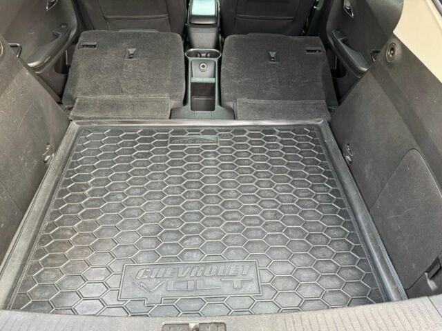 Чорний Шевроле Вольт, об'ємом двигуна 0 л та пробігом 166 тис. км за 10000 $, фото 2 на Automoto.ua