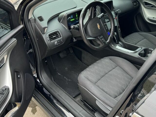 Черный Шевроле Вольт, объемом двигателя 0 л и пробегом 160 тыс. км за 10200 $, фото 1 на Automoto.ua