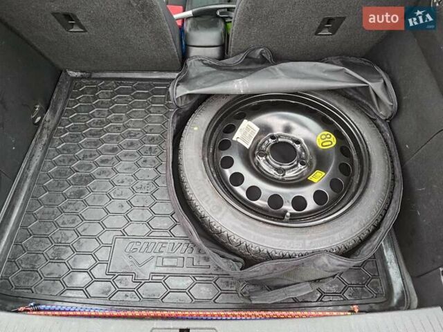 Черный Шевроле Вольт, объемом двигателя 1.4 л и пробегом 77 тыс. км за 12400 $, фото 5 на Automoto.ua