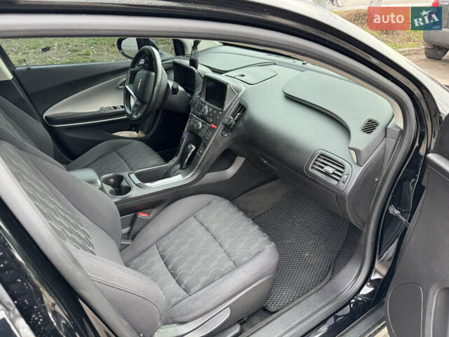 Черный Шевроле Вольт, объемом двигателя 1.4 л и пробегом 165 тыс. км за 10500 $, фото 4 на Automoto.ua