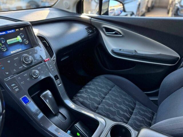 Черный Шевроле Вольт, объемом двигателя 1.4 л и пробегом 206 тыс. км за 10500 $, фото 10 на Automoto.ua