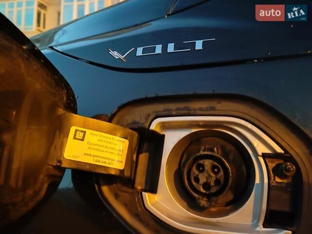 Черный Шевроле Вольт, объемом двигателя 1.5 л и пробегом 65 тыс. км за 17500 $, фото 14 на Automoto.ua