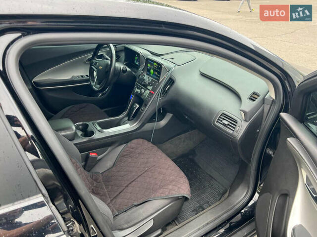 Черный Шевроле Вольт, объемом двигателя 1.4 л и пробегом 129 тыс. км за 12500 $, фото 10 на Automoto.ua