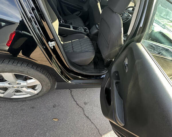 Черный Шевроле Вольт, объемом двигателя 1.4 л и пробегом 94 тыс. км за 10000 $, фото 9 на Automoto.ua