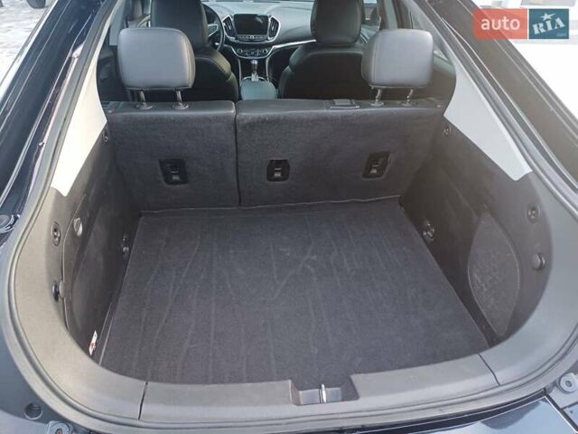 Черный Шевроле Вольт, объемом двигателя 1.49 л и пробегом 104 тыс. км за 14777 $, фото 4 на Automoto.ua