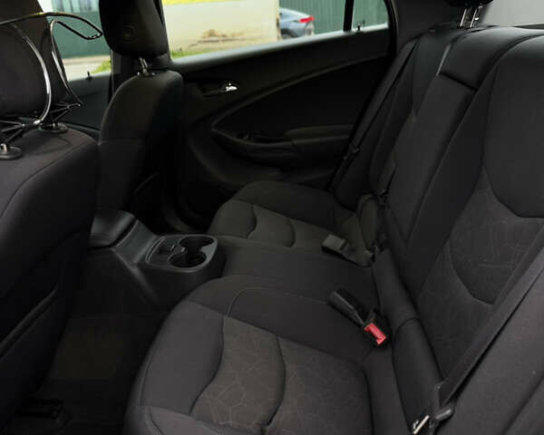 Чорний Шевроле Вольт, об'ємом двигуна 1.49 л та пробігом 160 тис. км за 11900 $, фото 11 на Automoto.ua