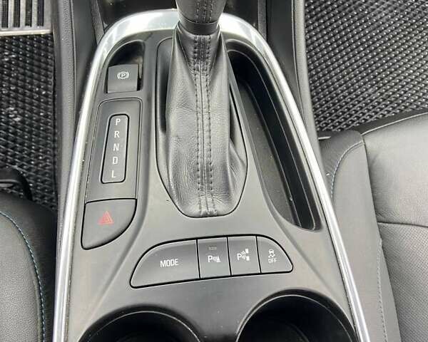 Черный Шевроле Вольт, объемом двигателя 1.49 л и пробегом 120 тыс. км за 16000 $, фото 11 на Automoto.ua