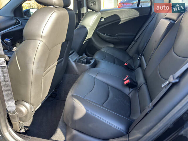 Черный Шевроле Вольт, объемом двигателя 1.5 л и пробегом 248 тыс. км за 9900 $, фото 19 на Automoto.ua