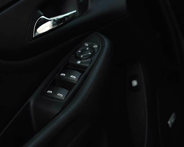 Шевроле Вольт 2017 в Хмельницком на Automoto.ua Черный Шевроле Вольт, объемом двигателя 1.5 л и пробегом 130 тыс. км за 16999 $, фото 18 на Automoto.ua