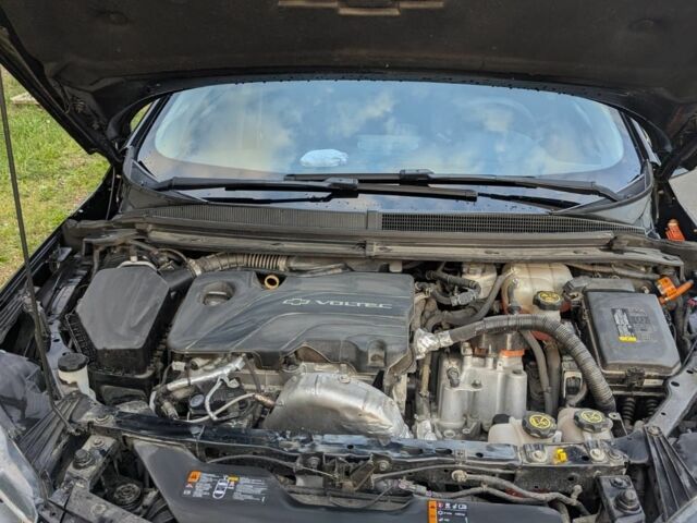 Черный Шевроле Вольт, объемом двигателя 1.5 л и пробегом 105 тыс. км за 17000 $, фото 5 на Automoto.ua