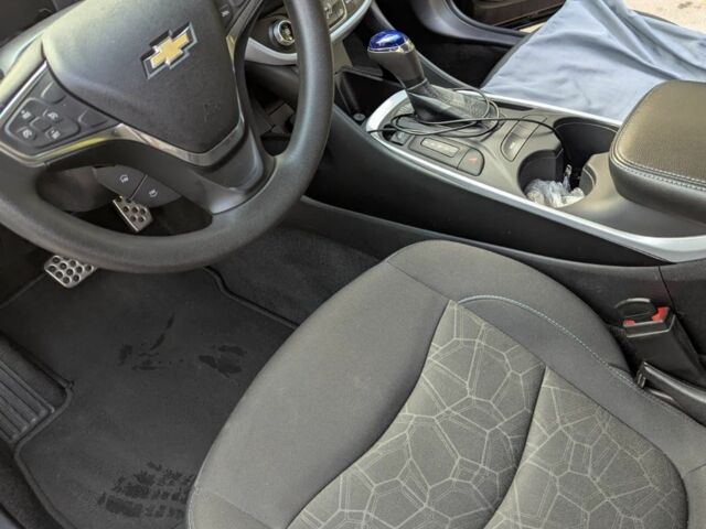 Черный Шевроле Вольт, объемом двигателя 1.5 л и пробегом 105 тыс. км за 17000 $, фото 14 на Automoto.ua