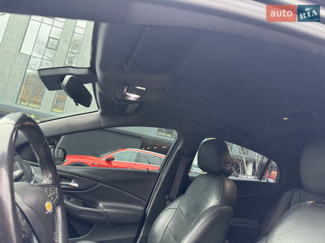 Черный Шевроле Вольт, объемом двигателя 1.49 л и пробегом 85 тыс. км за 17999 $, фото 5 на Automoto.ua