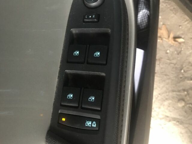 Черный Шевроле Вольт, объемом двигателя 1.4 л и пробегом 222 тыс. км за 9900 $, фото 13 на Automoto.ua