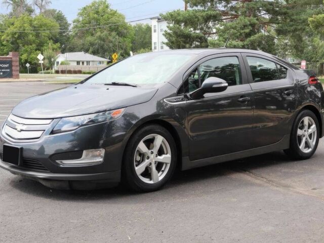 Черный Шевроле Вольт, объемом двигателя 1.4 л и пробегом 135 тыс. км за 5100 $, фото 1 на Automoto.ua