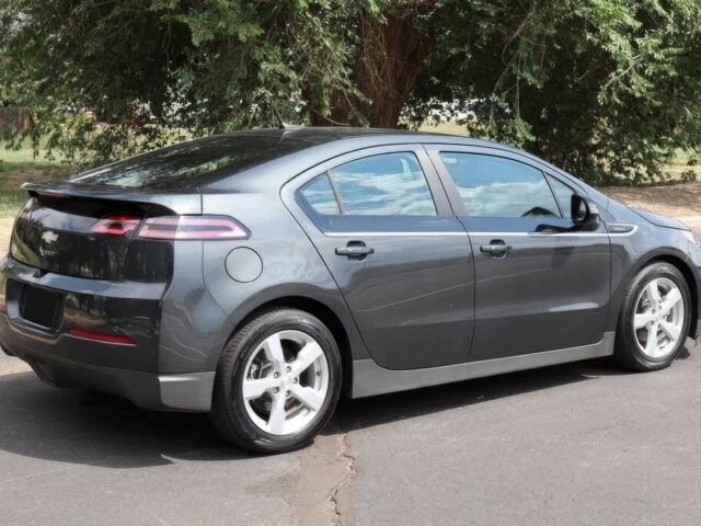 Черный Шевроле Вольт, объемом двигателя 1.4 л и пробегом 135 тыс. км за 5100 $, фото 8 на Automoto.ua