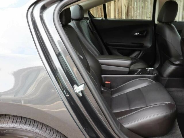 Черный Шевроле Вольт, объемом двигателя 1.4 л и пробегом 135 тыс. км за 5100 $, фото 17 на Automoto.ua