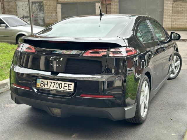 Черный Шевроле Вольт, объемом двигателя 1.4 л и пробегом 170 тыс. км за 10500 $, фото 4 на Automoto.ua