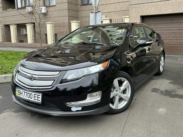 Черный Шевроле Вольт, объемом двигателя 1.4 л и пробегом 170 тыс. км за 10500 $, фото 1 на Automoto.ua
