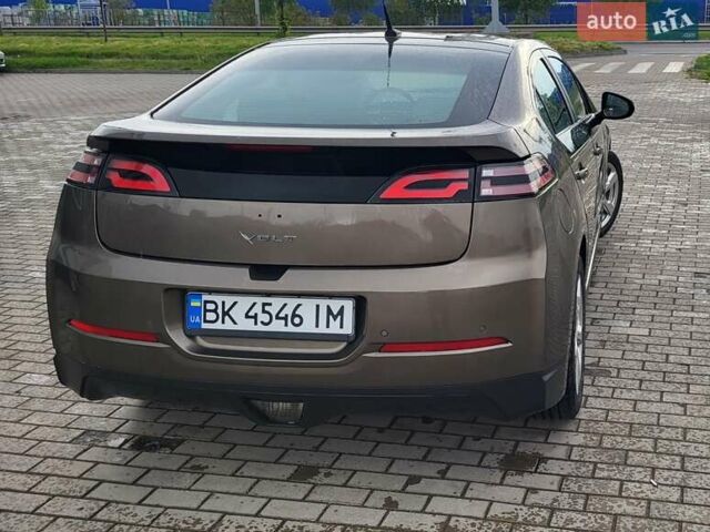 Коричневый Шевроле Вольт, объемом двигателя 1.4 л и пробегом 190 тыс. км за 9250 $, фото 1 на Automoto.ua