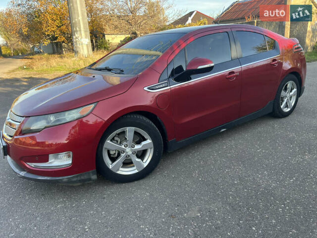 Красный Шевроле Вольт, объемом двигателя 1.4 л и пробегом 235 тыс. км за 9300 $, фото 1 на Automoto.ua