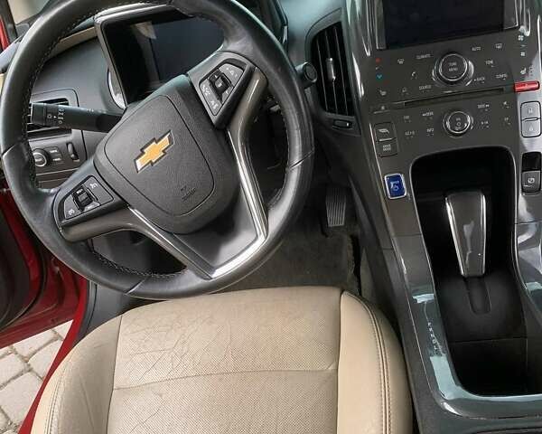 Шевроле Вольт 2011 в Львове на Automoto.ua Красный Шевроле Вольт, объемом двигателя 1.4 л и пробегом 208 тыс. км за 8500 $, фото 8 на Automoto.ua
