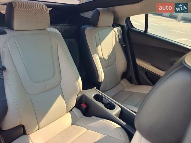 Красный Шевроле Вольт, объемом двигателя 1.39 л и пробегом 140 тыс. км за 10500 $, фото 7 на Automoto.ua