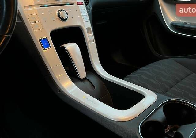 Червоний Шевроле Вольт, об'ємом двигуна 1.4 л та пробігом 155 тис. км за 10490 $, фото 16 на Automoto.ua