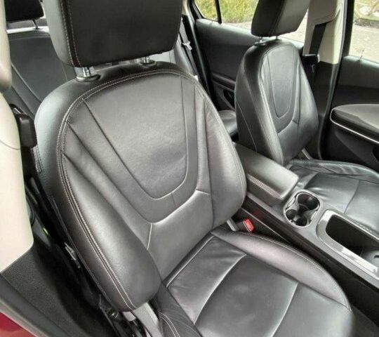 Красный Шевроле Вольт, объемом двигателя 1.4 л и пробегом 154 тыс. км за 10550 $, фото 5 на Automoto.ua