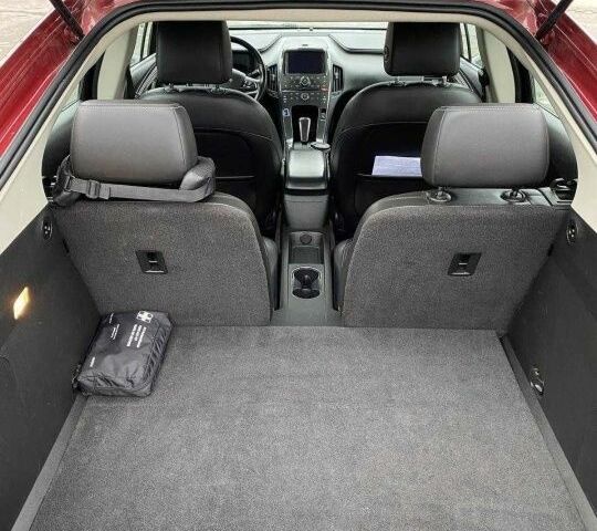 Красный Шевроле Вольт, объемом двигателя 1.4 л и пробегом 154 тыс. км за 10550 $, фото 6 на Automoto.ua