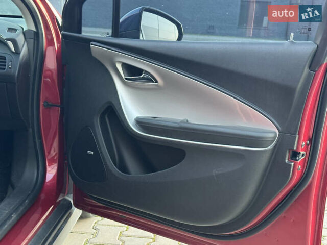 Червоний Шевроле Вольт, об'ємом двигуна 1.4 л та пробігом 130 тис. км за 8200 $, фото 44 на Automoto.ua