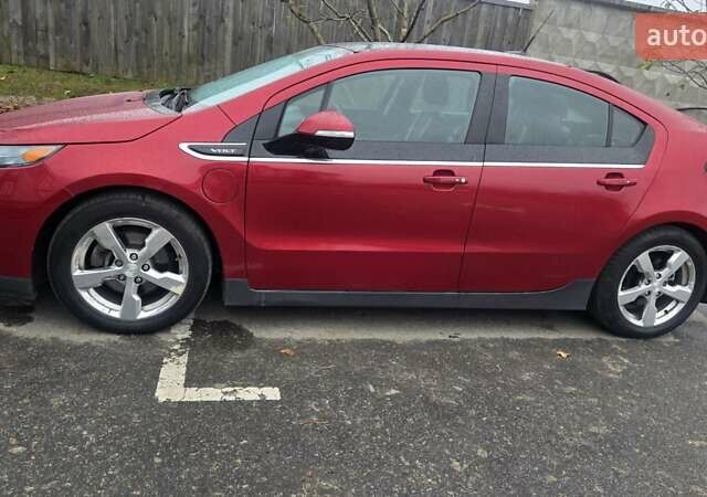 Красный Шевроле Вольт, объемом двигателя 1.4 л и пробегом 168 тыс. км за 10000 $, фото 2 на Automoto.ua