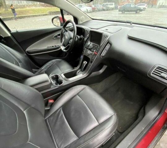 Красный Шевроле Вольт, объемом двигателя 1.4 л и пробегом 154 тыс. км за 10550 $, фото 1 на Automoto.ua