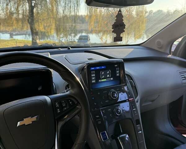 Красный Шевроле Вольт, объемом двигателя 1.4 л и пробегом 181 тыс. км за 11300 $, фото 9 на Automoto.ua