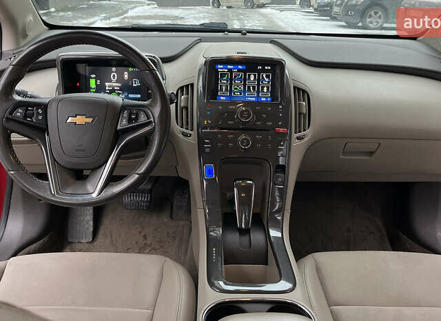 Красный Шевроле Вольт, объемом двигателя 1.4 л и пробегом 125 тыс. км за 10750 $, фото 24 на Automoto.ua