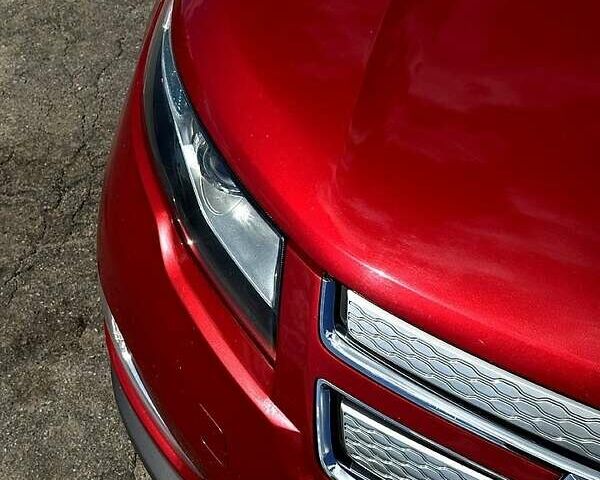 Красный Шевроле Вольт, объемом двигателя 1.4 л и пробегом 185 тыс. км за 12000 $, фото 1 на Automoto.ua