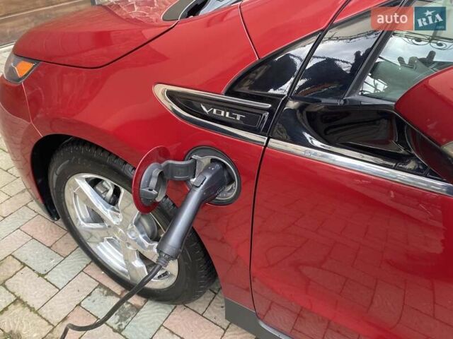 Шевроле Вольт 2013 в Ивано-Франковске на Automoto.ua Красный Шевроле Вольт, объемом двигателя 1.4 л и пробегом 124 тыс. км за 10450 $, фото 33 на Automoto.ua
