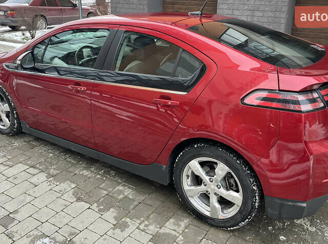 Красный Шевроле Вольт, объемом двигателя 1.4 л и пробегом 125 тыс. км за 10750 $, фото 3 на Automoto.ua