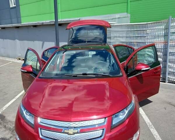 Червоний Шевроле Вольт, об'ємом двигуна 1.4 л та пробігом 98 тис. км за 12000 $, фото 1 на Automoto.ua