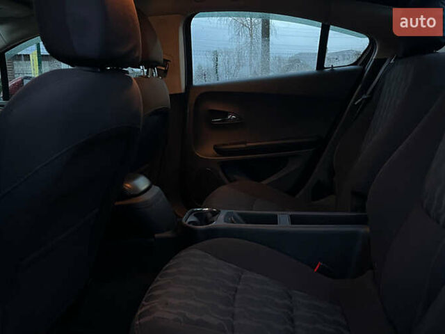 Красный Шевроле Вольт, объемом двигателя 1.4 л и пробегом 218 тыс. км за 9600 $, фото 17 на Automoto.ua