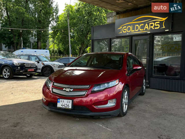 Красный Шевроле Вольт, объемом двигателя 1.4 л и пробегом 120 тыс. км за 11500 $, фото 1 на Automoto.ua