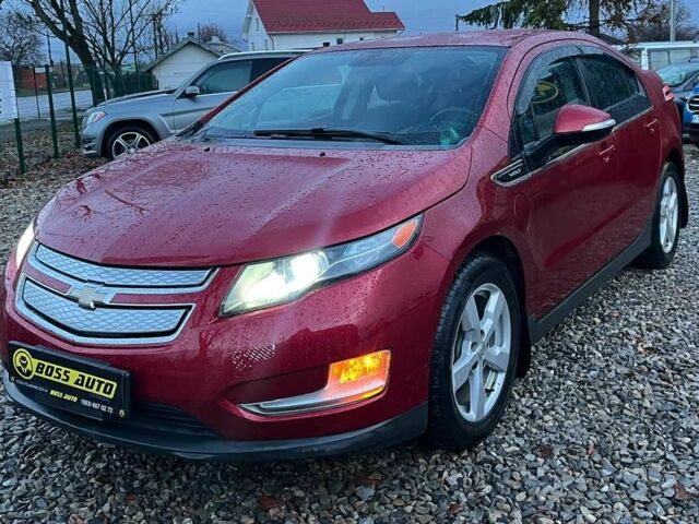 Красный Шевроле Вольт, объемом двигателя 1.4 л и пробегом 218 тыс. км за 9600 $, фото 1 на Automoto.ua
