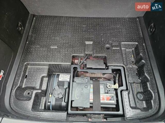 Шевроле Вольт 2016 в Киеве на Automoto.ua Красный Шевроле Вольт, объемом двигателя 1.5 л и пробегом 158 тыс. км за 12500 $, фото 15 на Automoto.ua