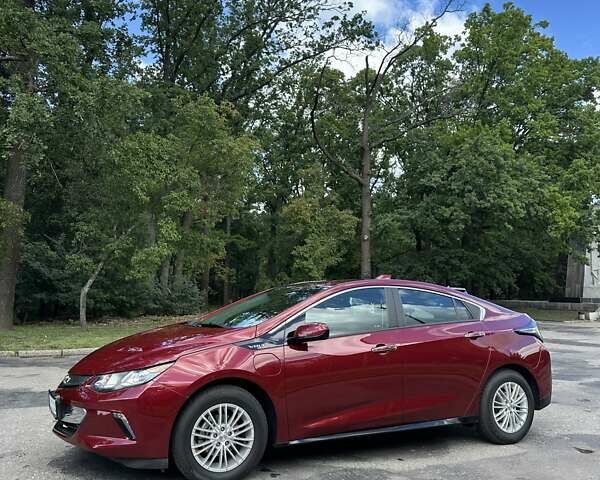 Красный Шевроле Вольт, объемом двигателя 1.49 л и пробегом 120 тыс. км за 16200 $, фото 4 на Automoto.ua