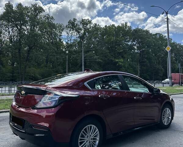 Красный Шевроле Вольт, объемом двигателя 1.49 л и пробегом 120 тыс. км за 16200 $, фото 5 на Automoto.ua