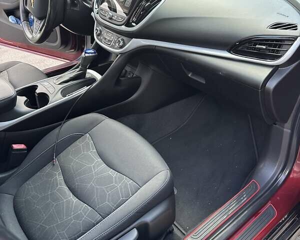 Красный Шевроле Вольт, объемом двигателя 1.49 л и пробегом 120 тыс. км за 16200 $, фото 21 на Automoto.ua