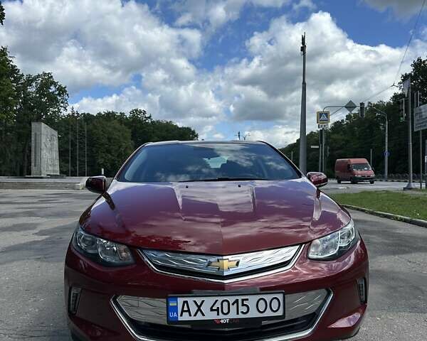 Красный Шевроле Вольт, объемом двигателя 1.49 л и пробегом 120 тыс. км за 16200 $, фото 3 на Automoto.ua