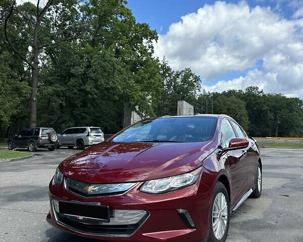 Красный Шевроле Вольт, объемом двигателя 1.49 л и пробегом 120 тыс. км за 16200 $, фото 2 на Automoto.ua